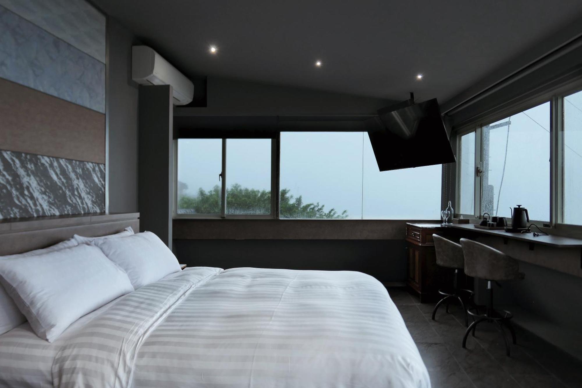 Daybreak Bed & Breakfast Jiufen Bagian luar foto